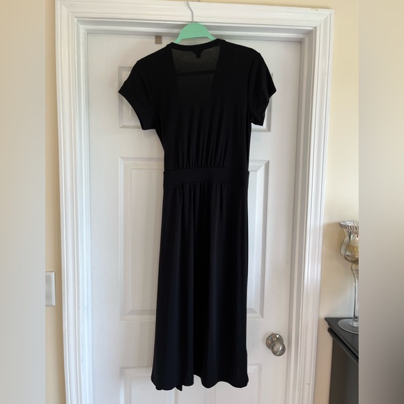 Ann Taylor Black Wrap Dress shirt sleeve - Picture 2 of 3